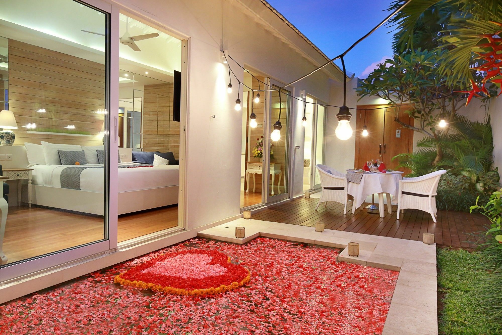 Aleva Villa Seminyak By Ini Vie Hospitality Exterior photo