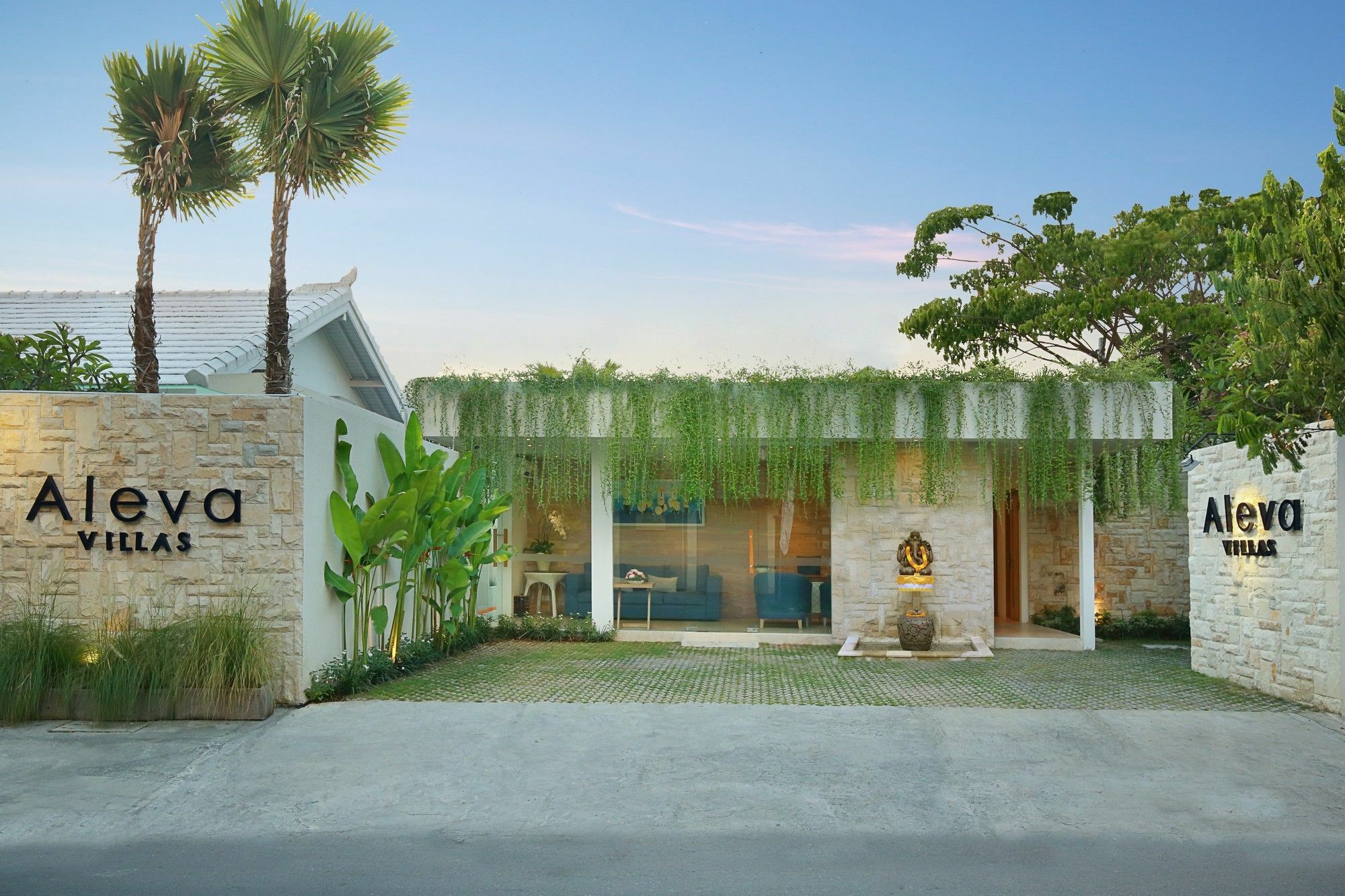 Aleva Villa Seminyak By Ini Vie Hospitality Exterior photo